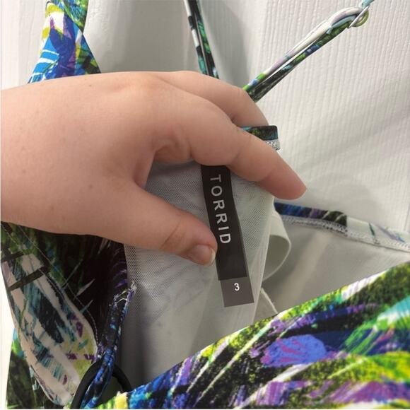Torrid Tropical Print plus size One Piece Swimsuit NWT 3X beach vacation resort - Picture 5 of 7